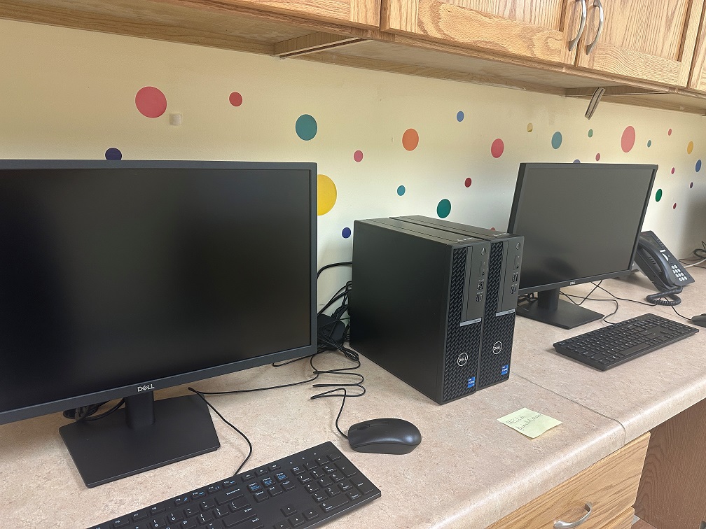 Two computers in the PAES lab