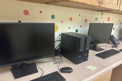 Two computers in the PAES lab